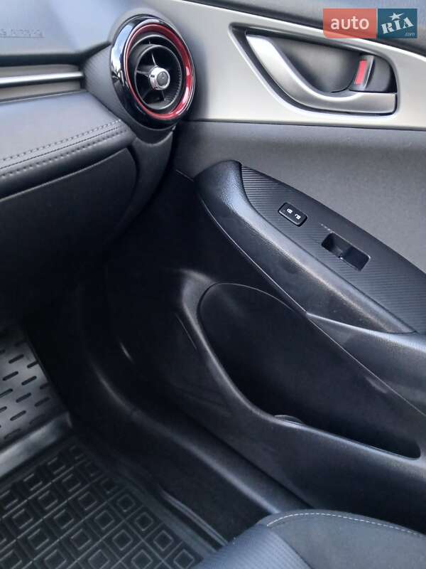 Внедорожник / Кроссовер Mazda CX-3 2016 в Черновцах