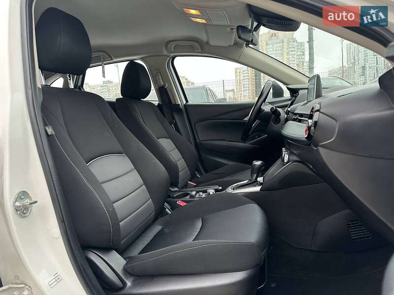 Внедорожник / Кроссовер Mazda CX-3 2016 в Киеве