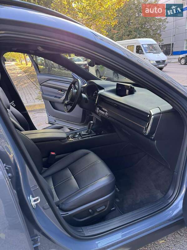 Внедорожник / Кроссовер Mazda CX-50 2022 в Днепре фото 19 Внедорожник / Кроссовер Mazda CX-50 2022 в Днепре