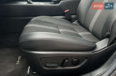 Позашляховик / Кросовер Mazda CX-50 2023 в 
