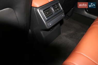Позашляховик / Кросовер Mazda CX-50 2024 в 