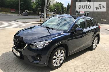 Внедорожник / Кроссовер Mazda CX-5 2015 в 