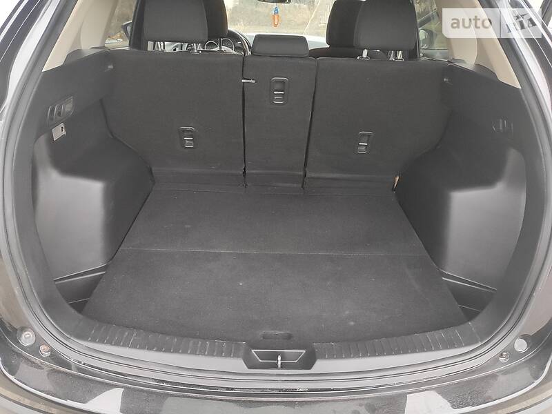 Позашляховик / Кросовер Mazda CX-5 2015 в Києві