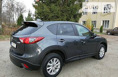 Позашляховик / Кросовер Mazda CX-5 2015 в 