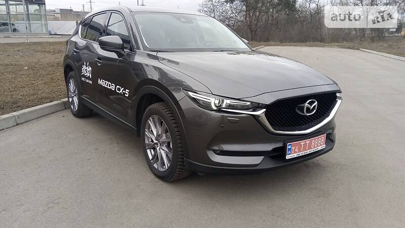 Позашляховик / Кросовер Mazda CX-5 2019 в 