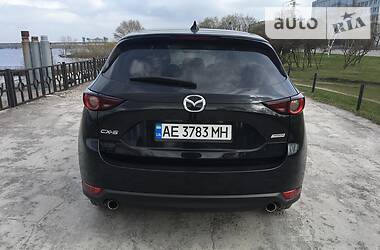 Позашляховик / Кросовер Mazda CX-5 2017 в 
