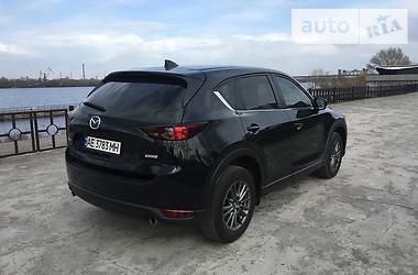 Позашляховик / Кросовер Mazda CX-5 2017 в 