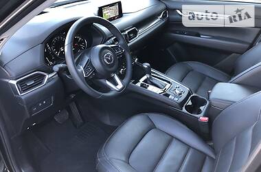 Позашляховик / Кросовер Mazda CX-5 2018 в 