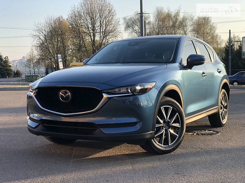 Позашляховик / Кросовер Mazda CX-5 2018 в 