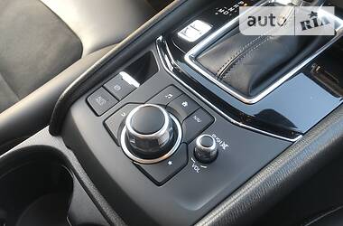 Позашляховик / Кросовер Mazda CX-5 2018 в 