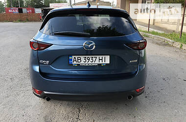 Позашляховик / Кросовер Mazda CX-5 2017 в 