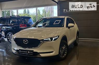 Позашляховик / Кросовер Mazda CX-5 2018 в 