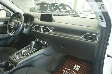 Позашляховик / Кросовер Mazda CX-5 2018 в 