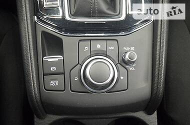 Позашляховик / Кросовер Mazda CX-5 2018 в 