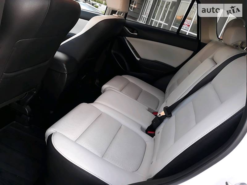 Позашляховик / Кросовер Mazda CX-5 2015 в Івано-Франківську