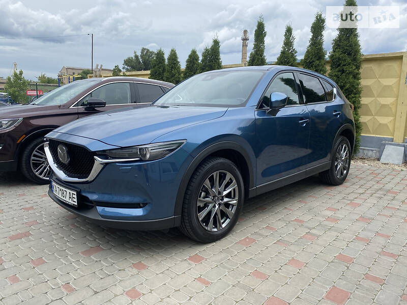 Позашляховик / Кросовер Mazda CX-5 2019 в 