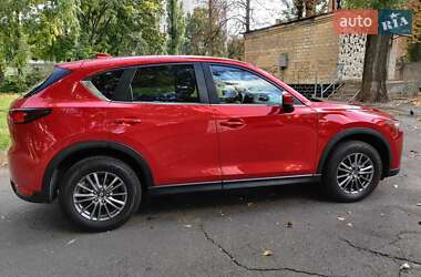 Внедорожник / Кроссовер Mazda CX-5 2017 в 