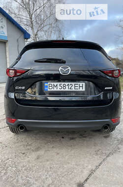 Позашляховик / Кросовер Mazda CX-5 2018 в 