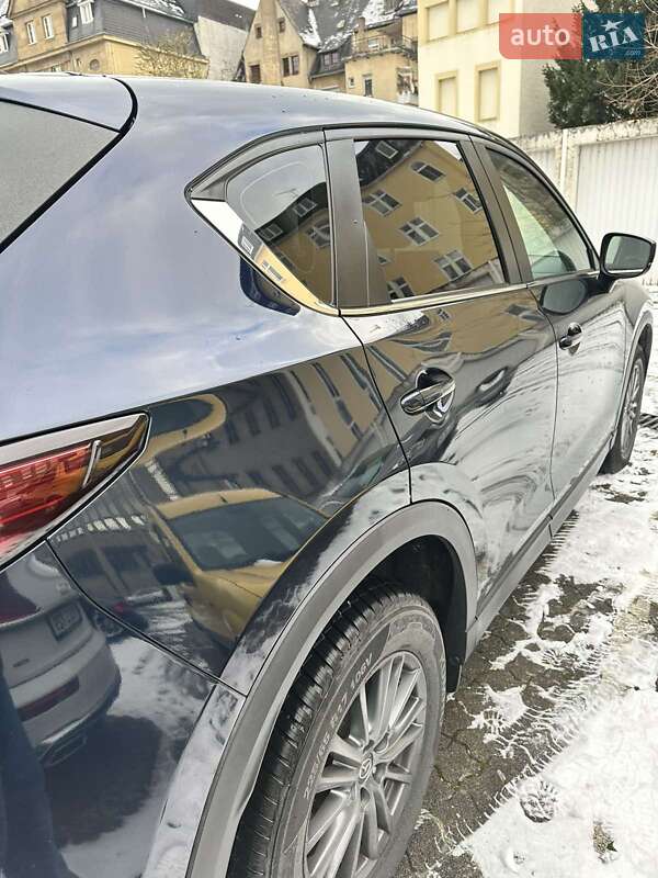 Внедорожник / Кроссовер Mazda CX-5 2017 в Киеве