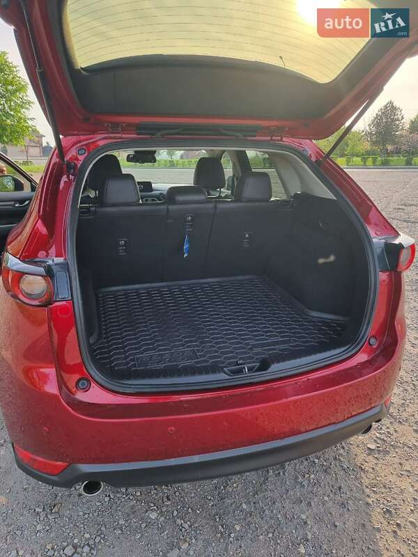 Внедорожник / Кроссовер Mazda CX-5 2018 в Ужгороде