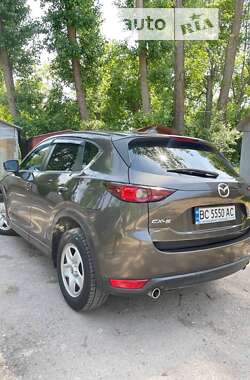 Внедорожник / Кроссовер Mazda CX-5 2017 в Тернополе