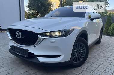 Внедорожник / Кроссовер Mazda CX-5 2017 в 