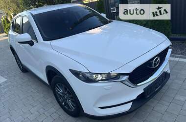 Внедорожник / Кроссовер Mazda CX-5 2017 в 