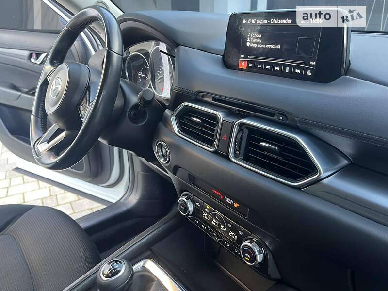 Внедорожник / Кроссовер Mazda CX-5 2017 в Дрогобыче