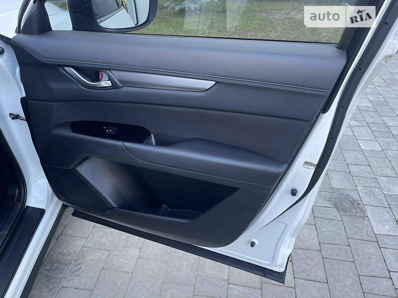 Внедорожник / Кроссовер Mazda CX-5 2017 в Дрогобыче