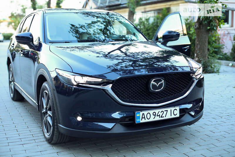 Внедорожник / Кроссовер Mazda CX-5 2017 в Ужгороде