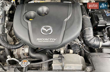 Позашляховик / Кросовер Mazda CX-5 2015 в 
