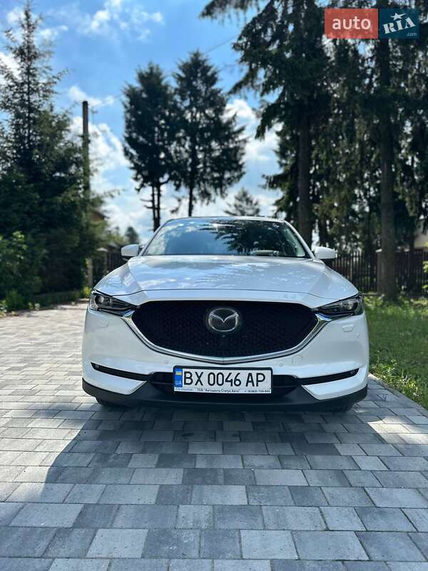 Внедорожник / Кроссовер Mazda CX-5 2018 в Староконстантинове