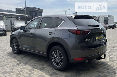 Позашляховик / Кросовер Mazda CX-5 2017 в Мукачевому