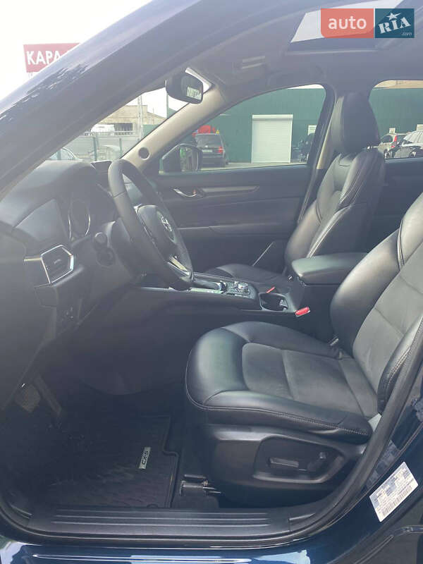 Позашляховик / Кросовер Mazda CX-5 2017 в Чернівцях