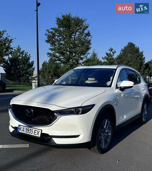Внедорожник / Кроссовер Mazda CX-5 2018 в 
