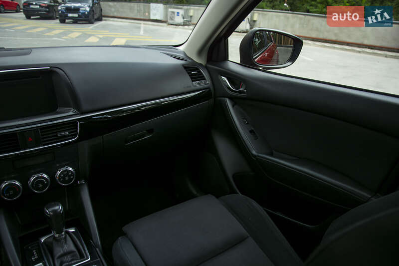 Позашляховик / Кросовер Mazda CX-5 2015 в Києві