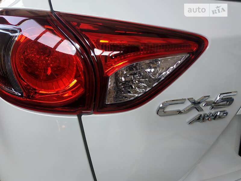 Внедорожник / Кроссовер Mazda CX-5 2014 в Нововолынске