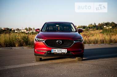 Внедорожник / Кроссовер Mazda CX-5 2018 в 