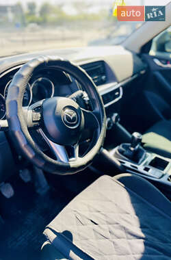 Внедорожник / Кроссовер Mazda CX-5 2017 в Ирпене