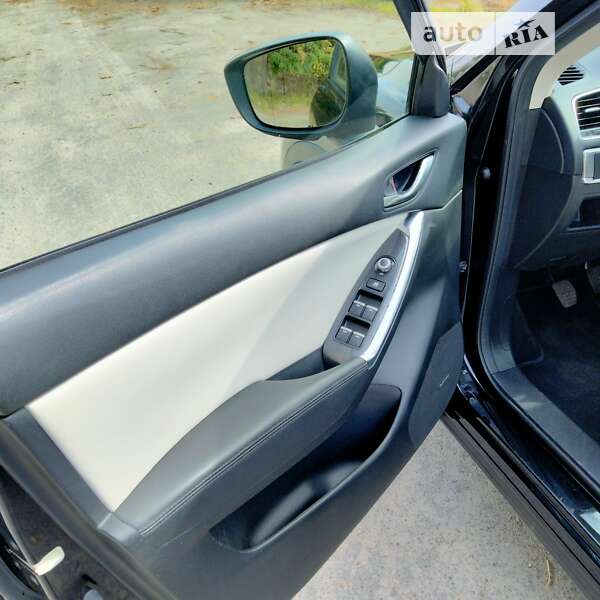 Внедорожник / Кроссовер Mazda CX-5 2016 в Бродах