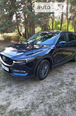 Внедорожник / Кроссовер Mazda CX-5 2017 в Вараше