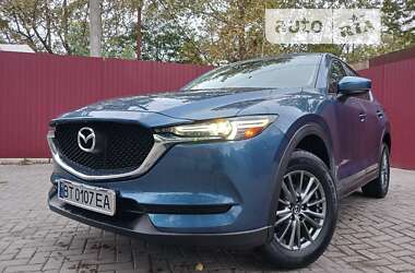 Позашляховик / Кросовер Mazda CX-5 2017 в Миколаєві