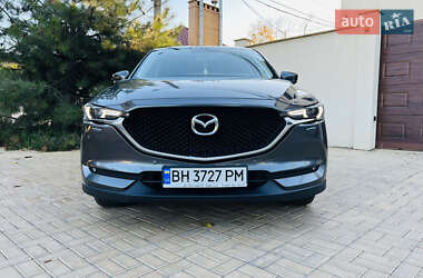 Внедорожник / Кроссовер Mazda CX-5 2018 в 