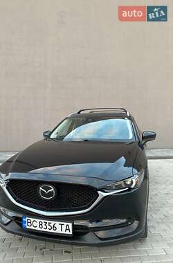 Внедорожник / Кроссовер Mazda CX-5 2018 в 