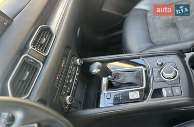 Позашляховик / Кросовер Mazda CX-5 2022 в 