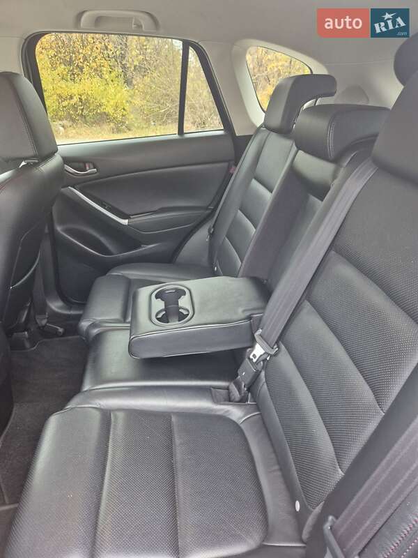 Позашляховик / Кросовер Mazda CX-5 2015 в Дніпрі