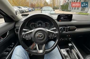 Позашляховик / Кросовер Mazda CX-5 2018 в 