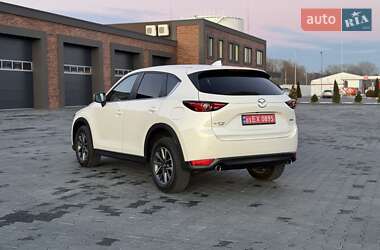 Позашляховик / Кросовер Mazda CX-5 2017 в Чернівцях