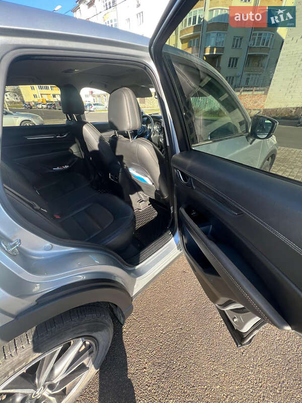 Внедорожник / Кроссовер Mazda CX-5 2017 в Сколе