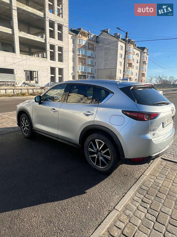 Внедорожник / Кроссовер Mazda CX-5 2017 в Сколе